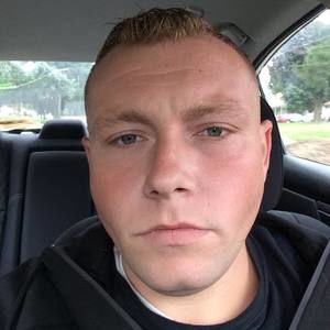 Meet your Posher, Dee